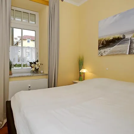 Duenenschloss 1-05 * Kühlungsborn