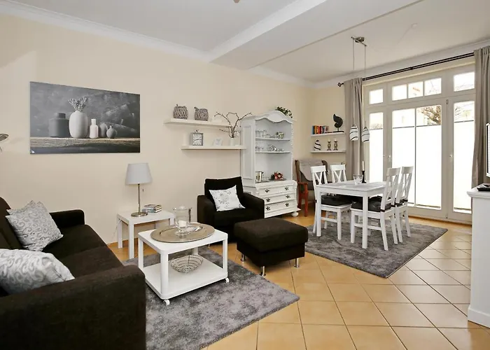 Duenenschloss 1-05 * Ostseebad Kühlungsborn